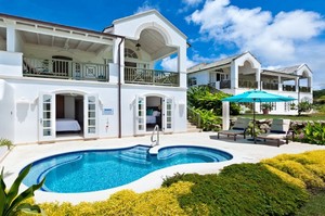 Villa 2470 — Luxury villa for rent in Forest Hills