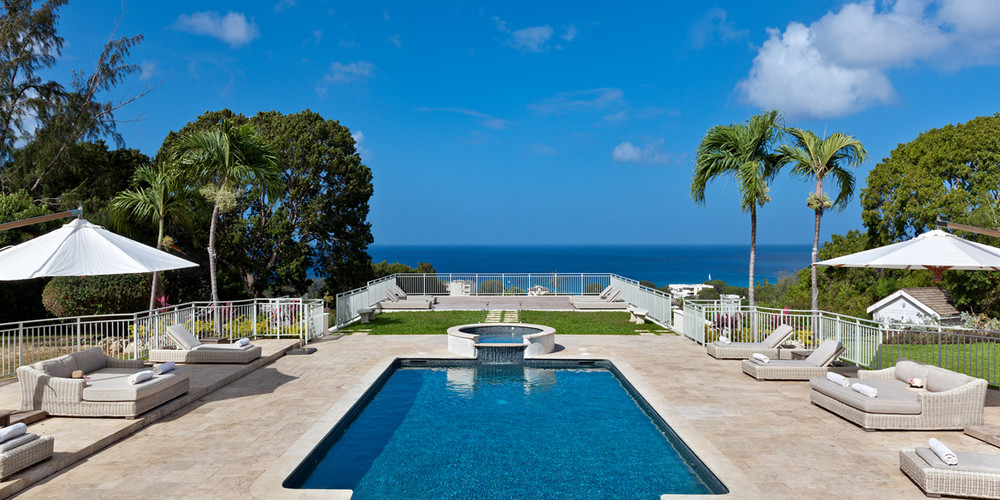 Amalia — Luxury villa for rent in Holders Hill